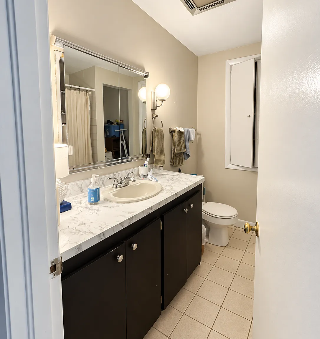 2 bed, 675 sqft, $3,000 — Photo 2