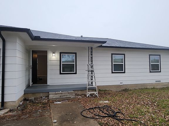 2nd image of 1227 Westmoreland Dr