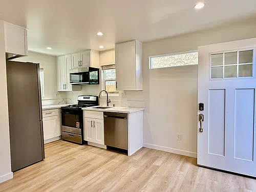 4636 Muir Ave #1 Photo 1