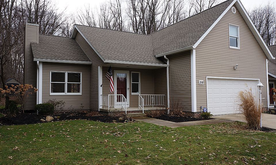 1st image of 318 Oak Grove Ln