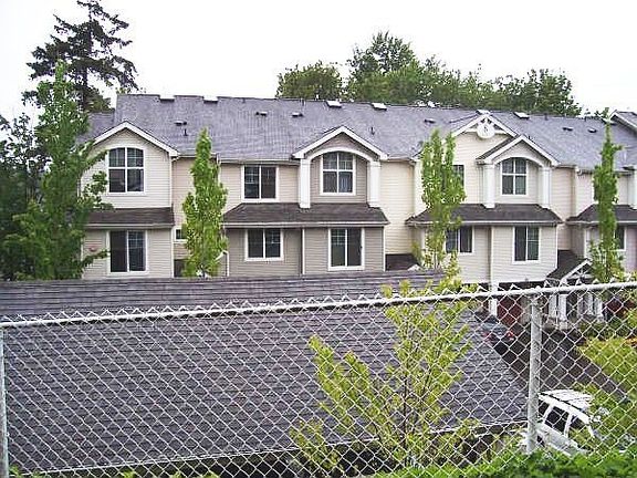 2nd image of 16125 Juanita Woodinville Way NE Unit 402