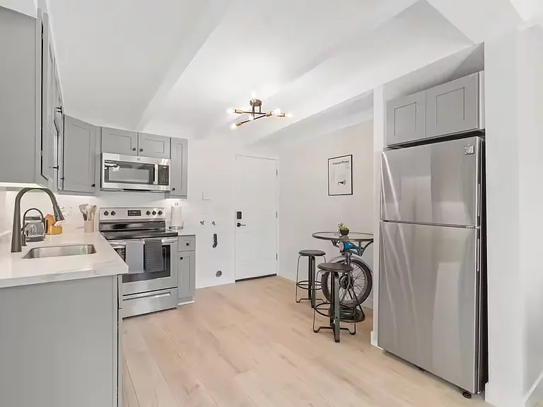 1562 E Peoria Ave #3 — Photo 7