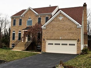 715 Galloway Dr SE, Leesburg, VA 20175