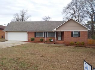 1010 W Gloria Rd, Memphis, TN 38116