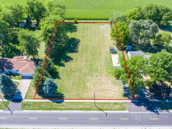 0 Canal St #8, Newark, IL 60541