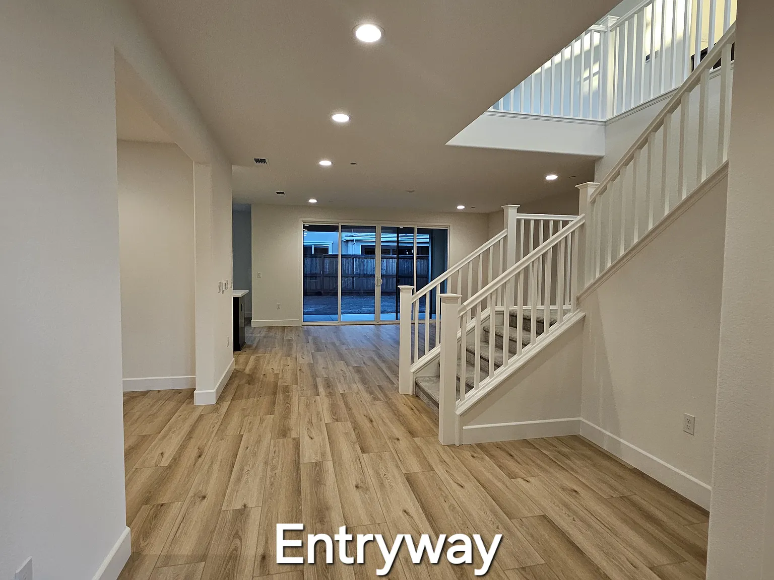 4 bed, 3000 sqft, $3,650 — Photo 4