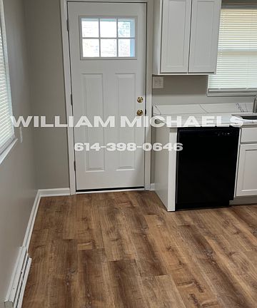 5th image of 870 E Como Ave