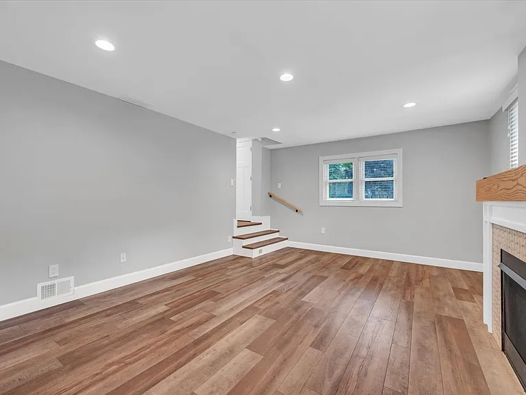 37721 Grantland St — Photo 28