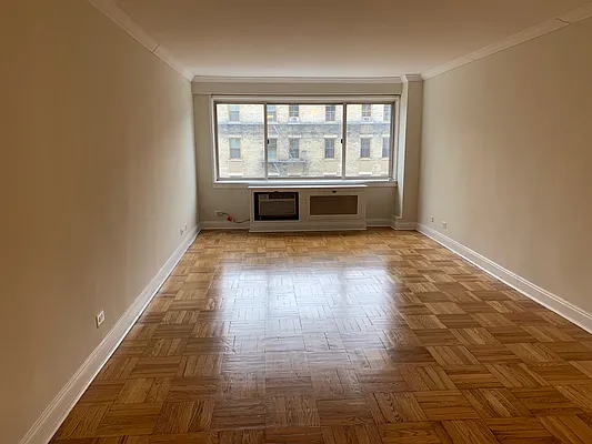 Rented by Stonehenge NYC LLC | media 6
