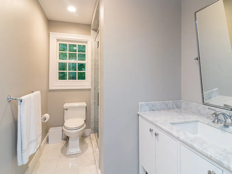36 Kingswood Pl — Photo 17