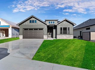 6402 E One Tree Pl, Horseshoe Bend, ID 83629