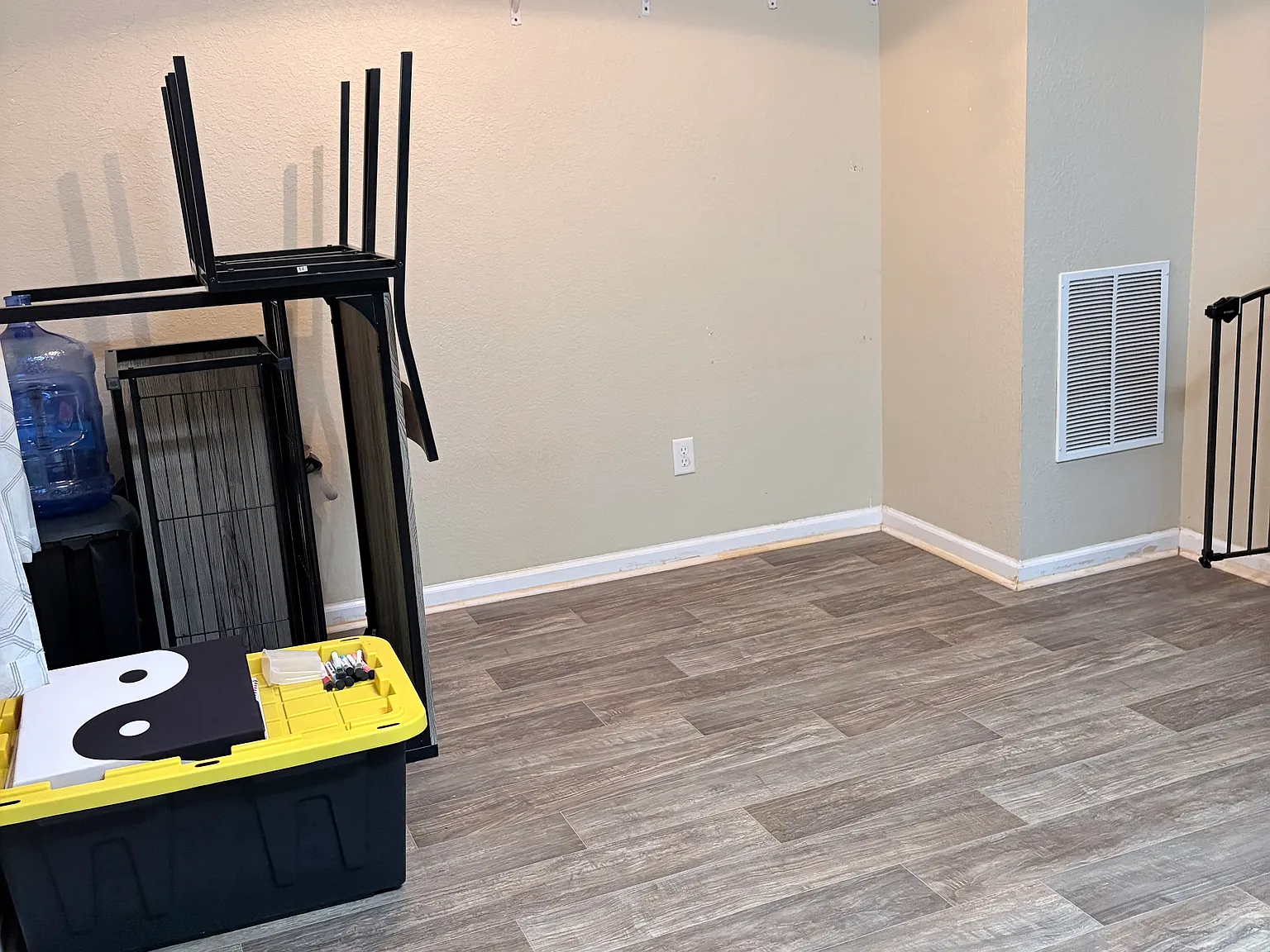 2 bed, 1120 sqft, $1,300 — Photo 4