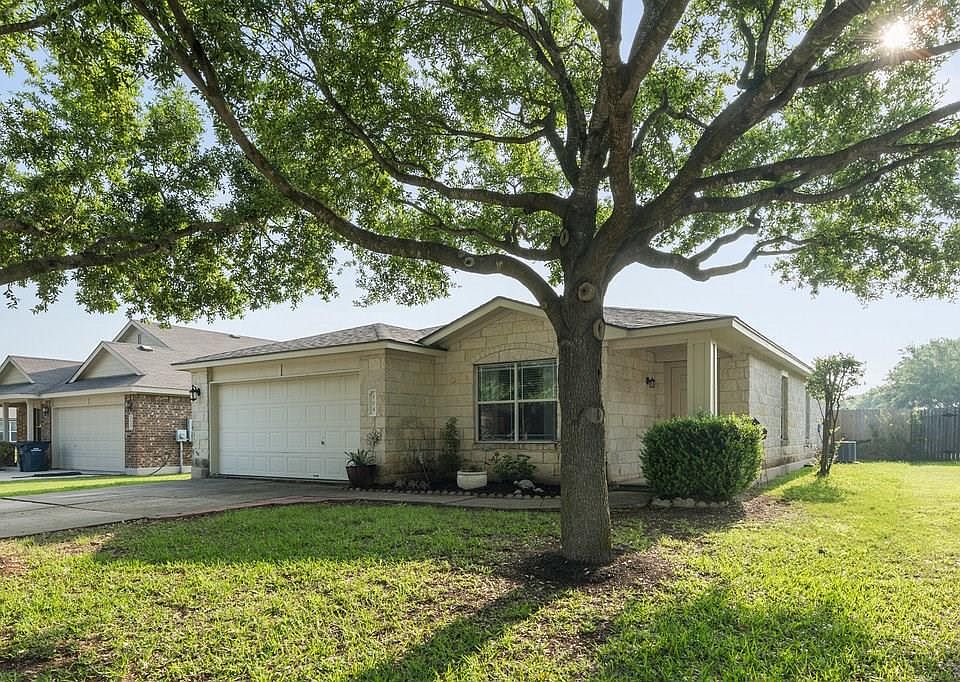 2nd image of 104 Lucky Clover Ln