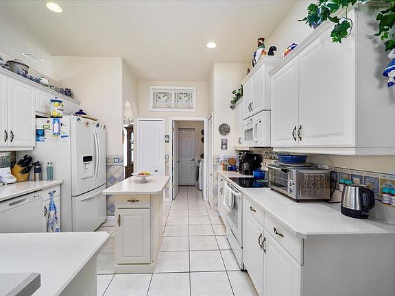 5th image of 43 Barkwood Ln