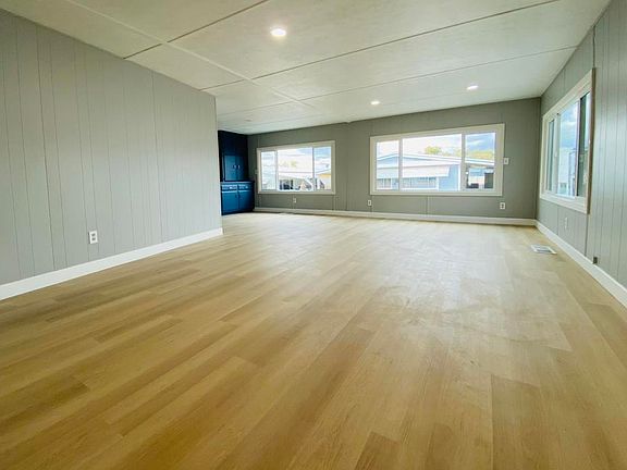 5th image of 601 N Kirby St Space 102