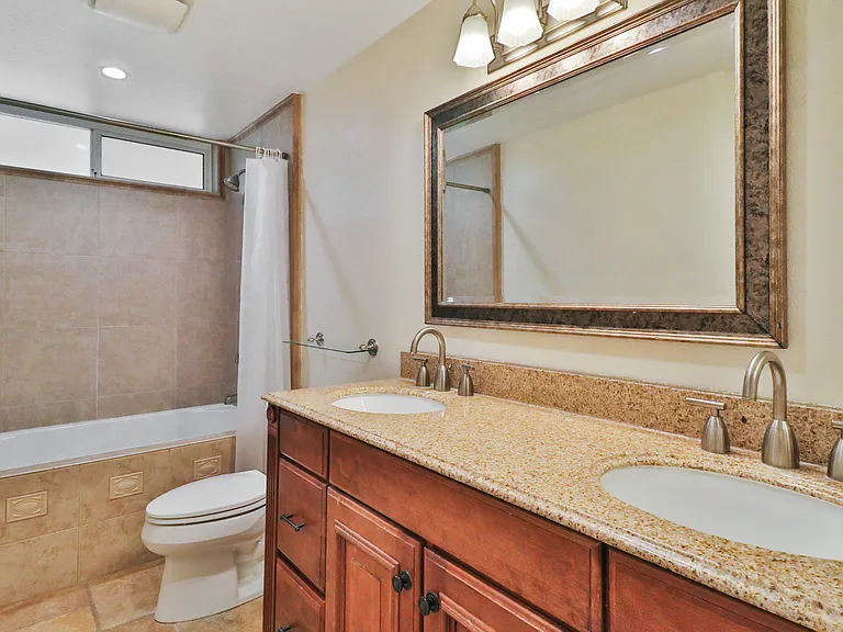 1164 S Galesmoore Ct — Photo 27