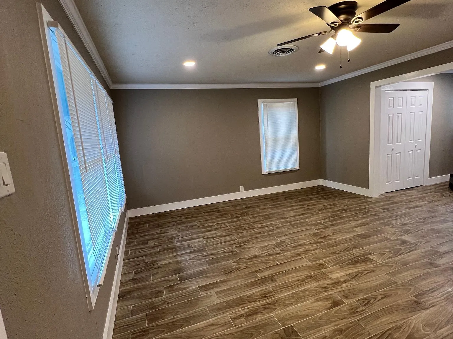 4 bed, 1200 sqft, $1,500 — Photo 4