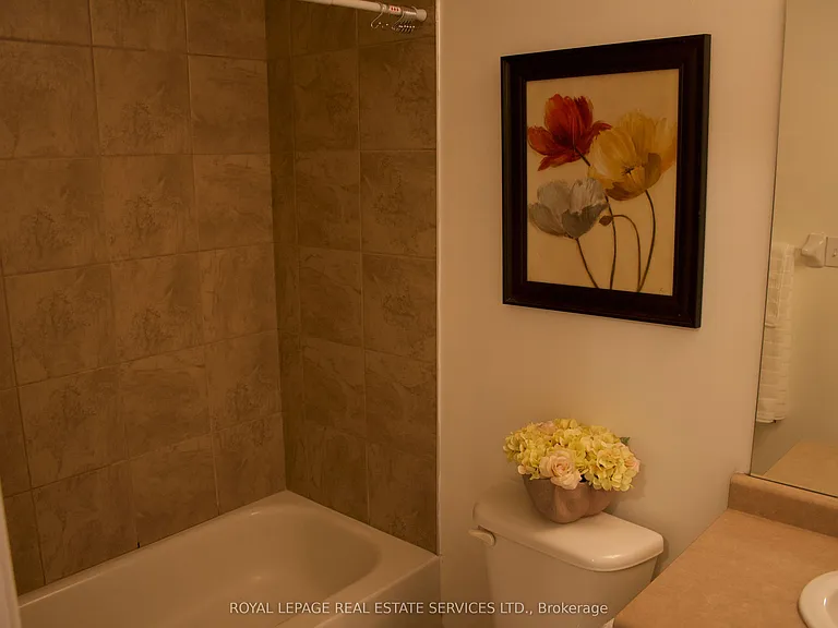 362 Plains Rd E #6 — Photo 22