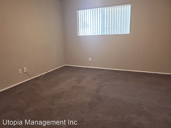 4th image of 962 S Mollison Ave APT 16