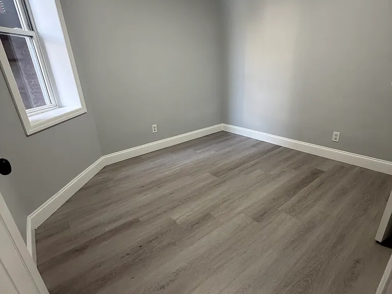96 Eaton Pl #LL1 — Photo 15