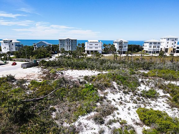 5th image of 10 Secluded Dunes Dr