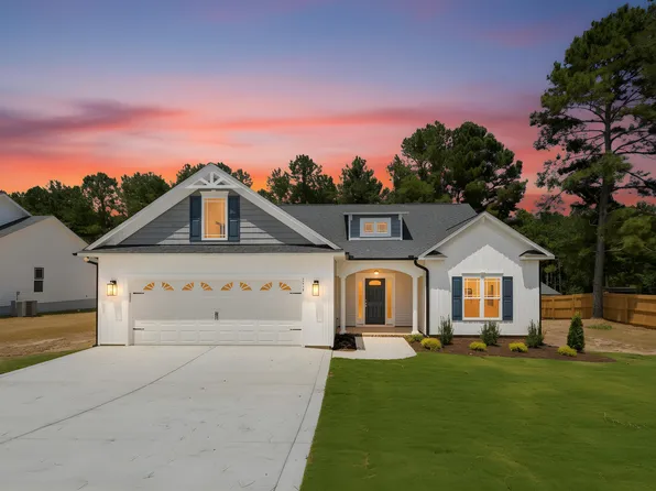 776 Shade Tree Rd, Benson, NC 27504