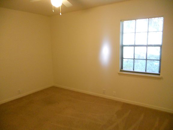 3rd image of 1454 Mount Laurel Dr