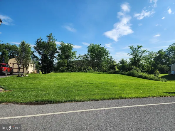 Highland Ave, Shippensburg, PA 17257