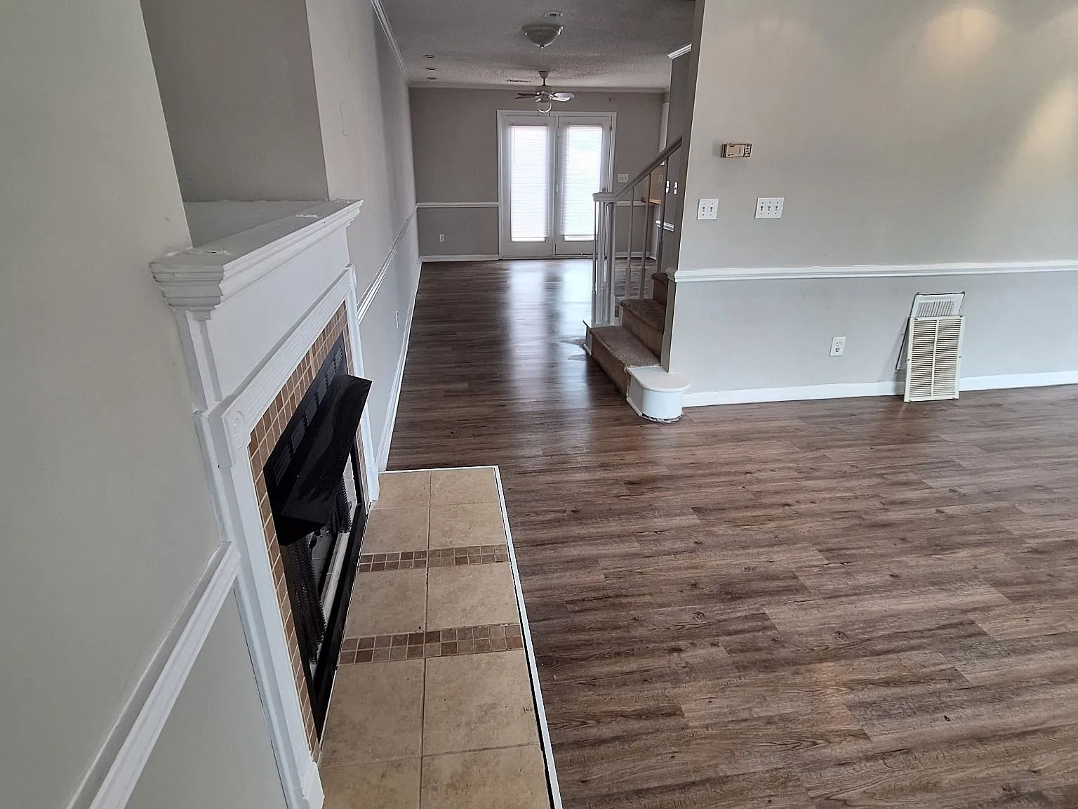 2 bed, 2.5 bath, 1453 sqft, $1,050 — Photo 3
