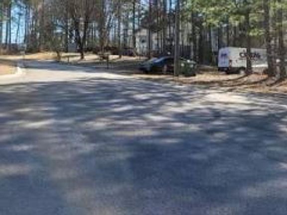 Exterior Neighborhood (street photo)