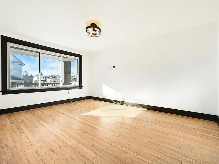 209 Mary St #2 — Photo 11