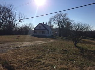 1073 Mill Iron Rd, Goodview, VA 24095