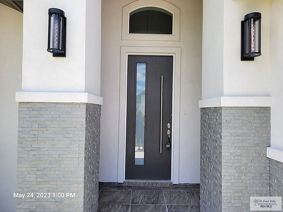 3rd image of 4704 River Oak Cir #4704