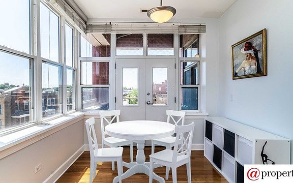 2nd image of 2700 W Belmont Ave Unit 301