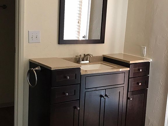 New Master Vanity