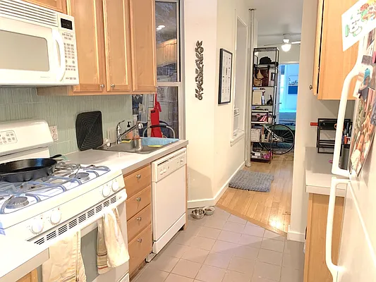 Rented by Corcoran | media 11