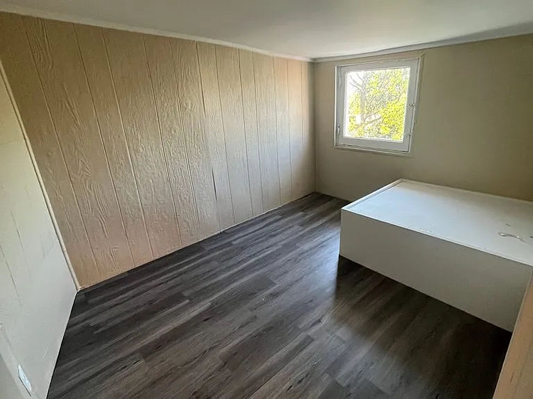 235 Emming St — Photo 21