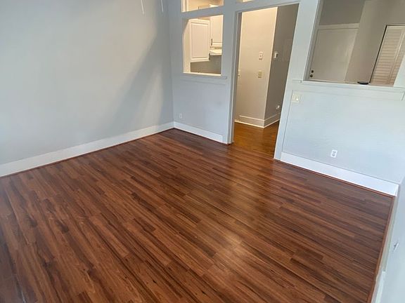 3rd image of 310 S Dixie Hwy #4