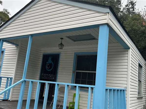 1068 Arlington St, Mobile, AL 36605