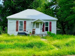 129 E Walnut St, Sedalia, MO 65301
