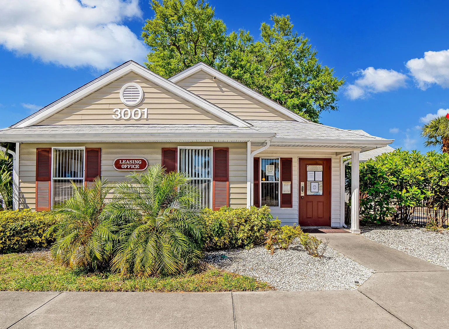 Sabal Palms Apartments — Photo 1