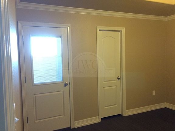 4th image of 2710 Clear Creek Rd #203
