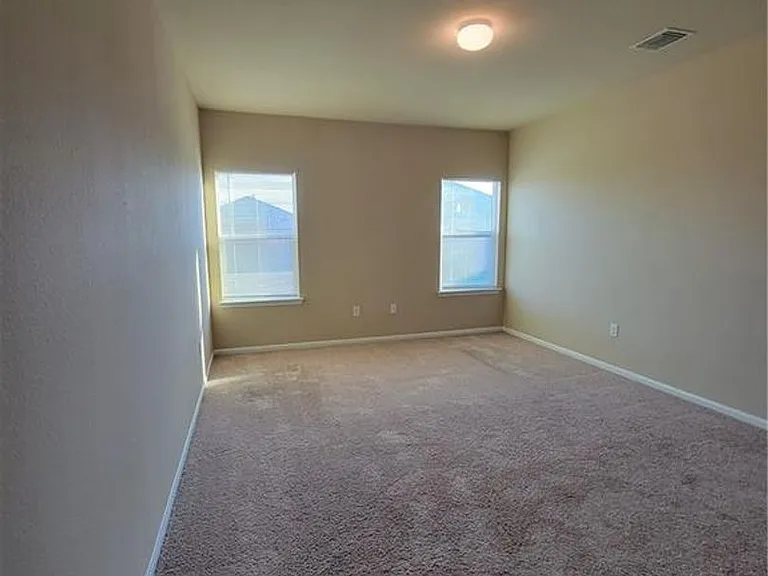 408 Luna Vista Dr — Photo 7