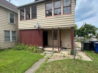 3851 Newark Ave, Cleveland, OH 44109