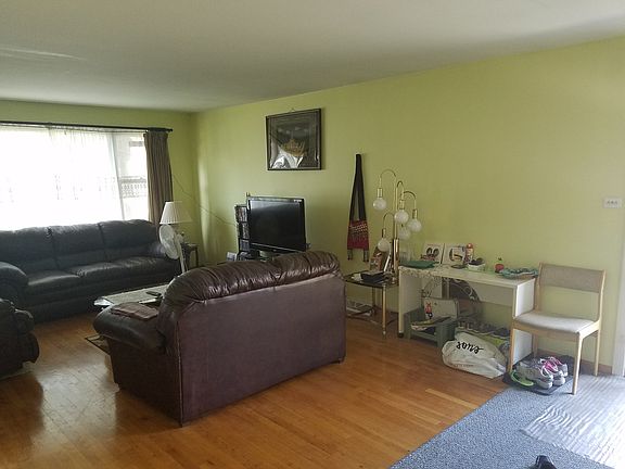 2nd image of 9821 Washington Ave