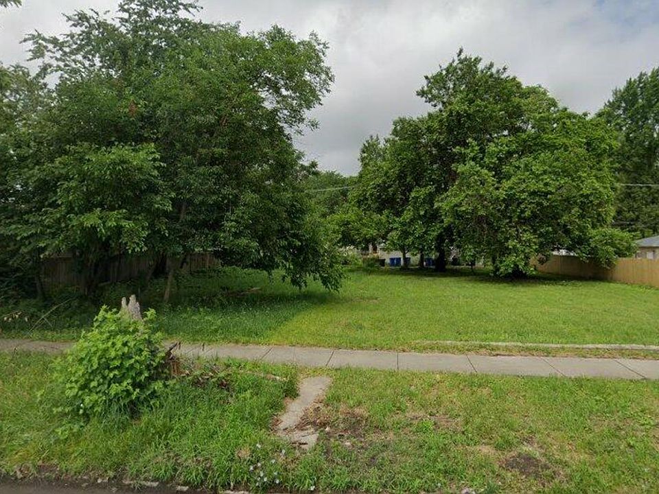 1st image of 8016 S Kimbark Ave