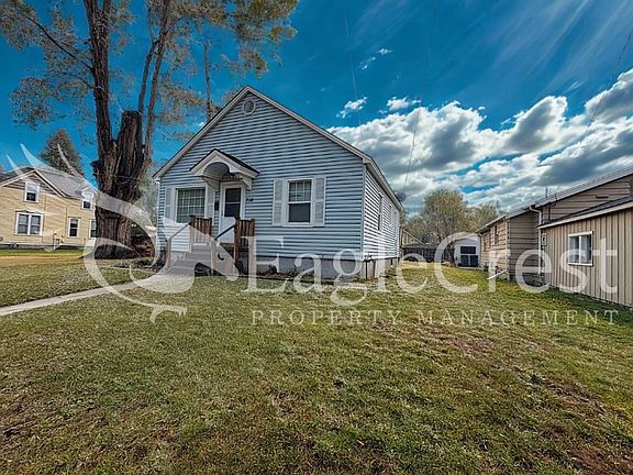 3rd image of 716 Lincoln St