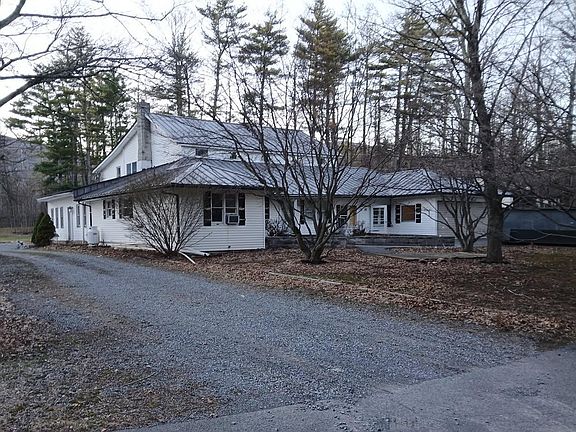 2nd image of 32 Valk Rd APT 1