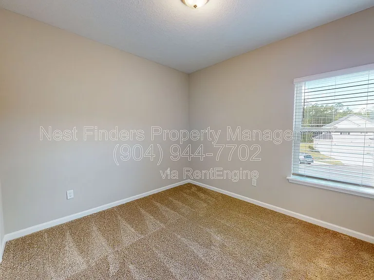 235 Starnberg Ct — Photo 26
