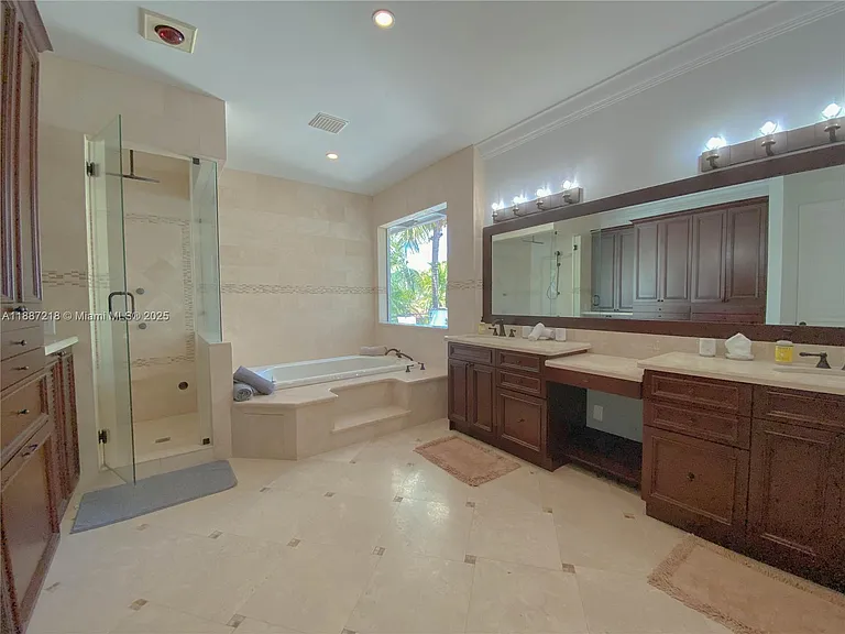 2561 Trapp Ave — Photo 17